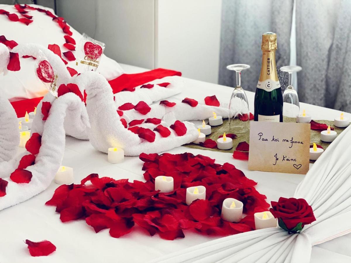 Couttet Champion Romantique Proche Gare Анси Екстериор снимка
